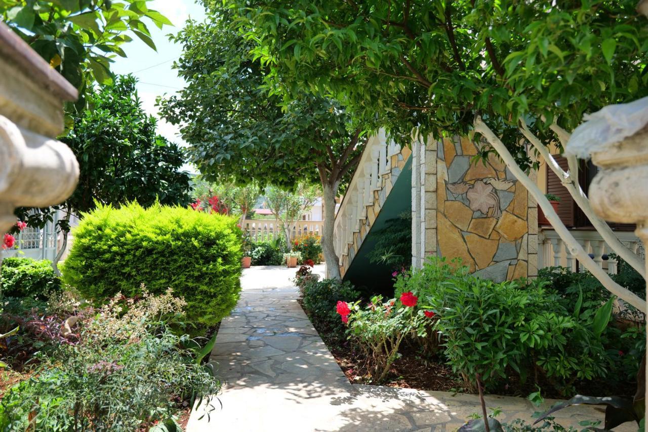 Garden Villa Dhesara 卡萨米尔 外观 照片